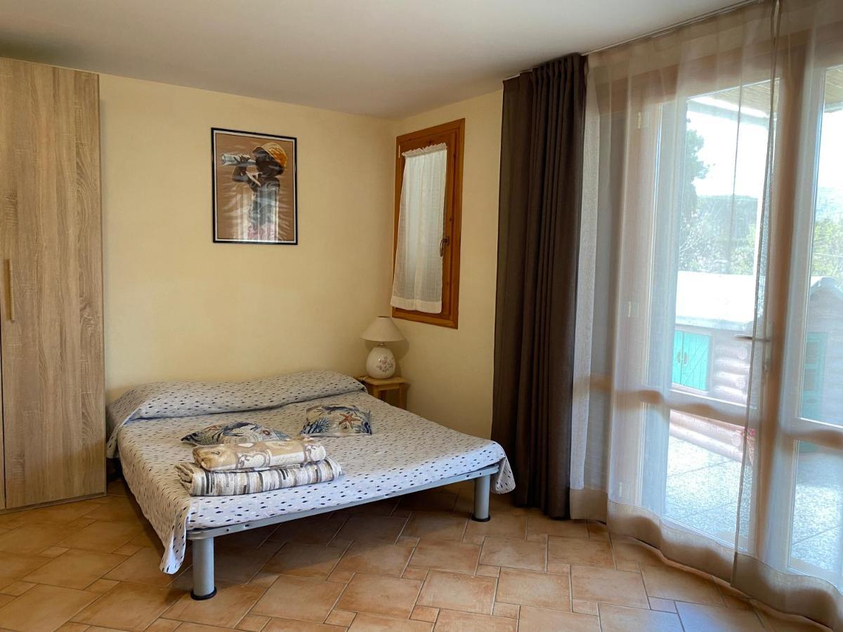 Villetta Di Rosa Procchio  Exterior foto